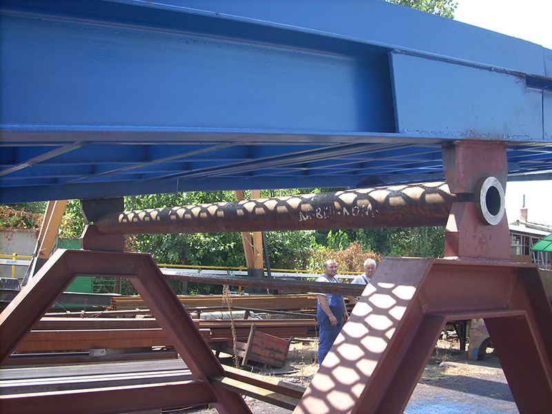 close-up on the blue car ramp, order bespoke mobile loading ramps
